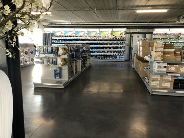agenceur de commerce